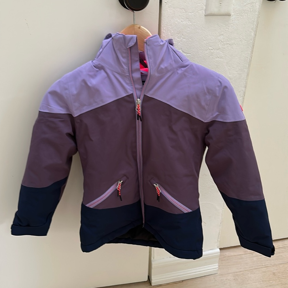 Kids ski snow jacket, fits girl size 6/7